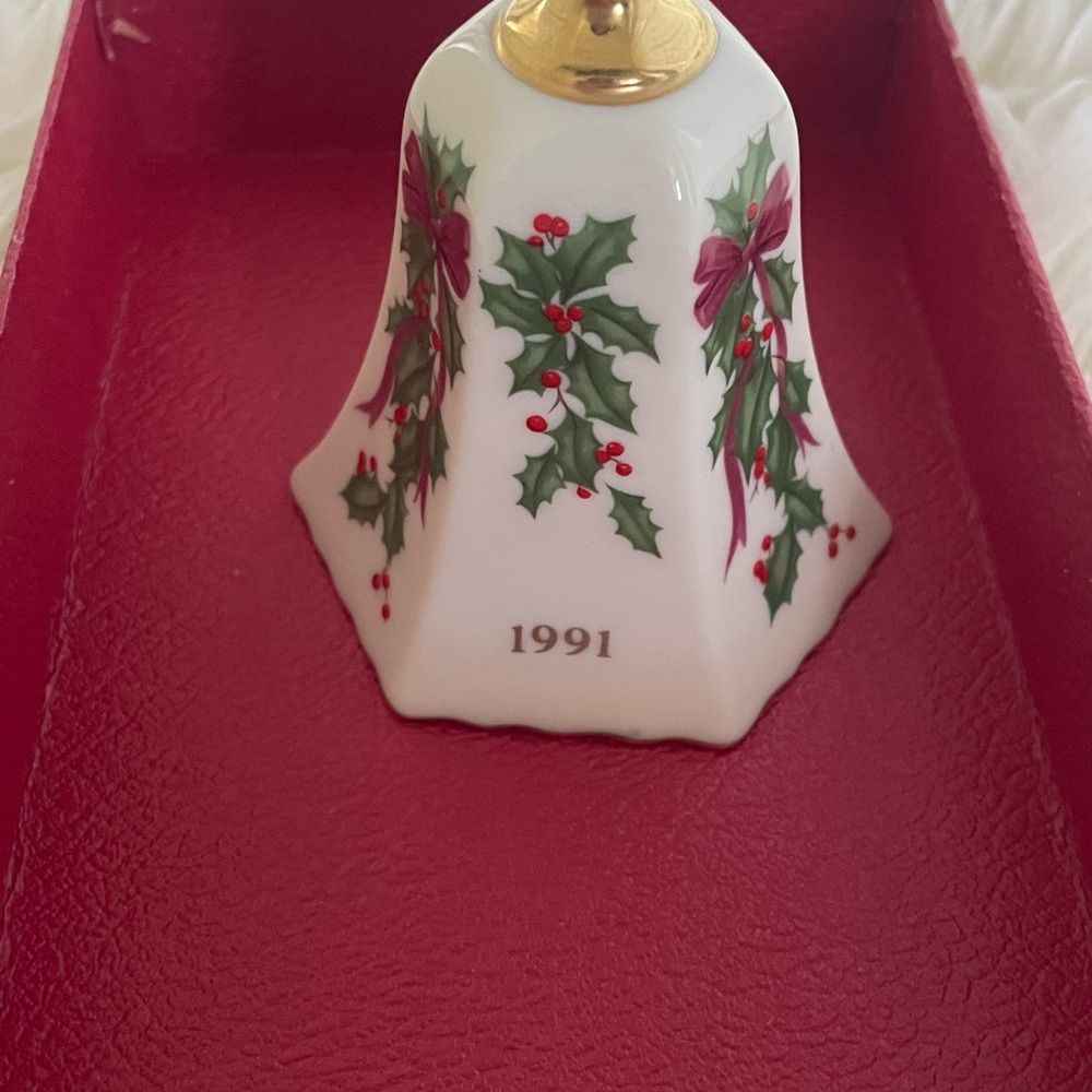 Lenox 1991 Holiday Bell with Holly Design